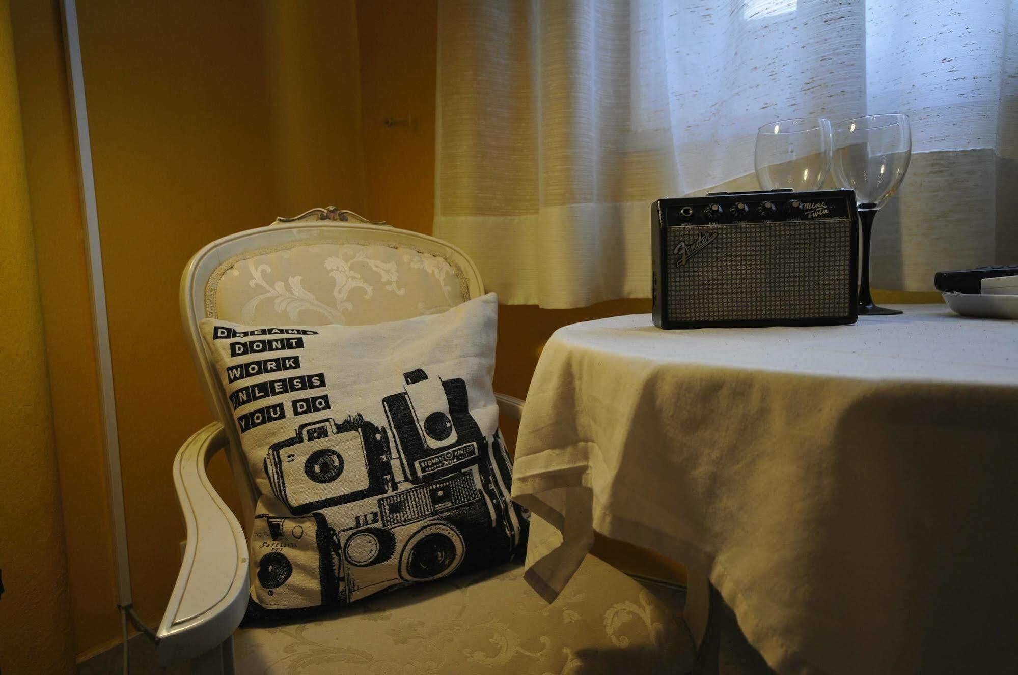 B&B Radioretro Palermo Bagian luar foto